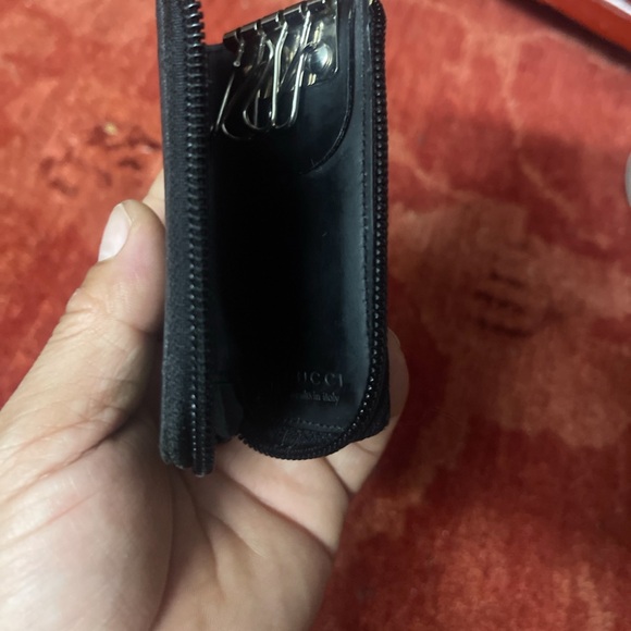 Gucci Canvas Key Holder in Black. - Picture 10 of 12